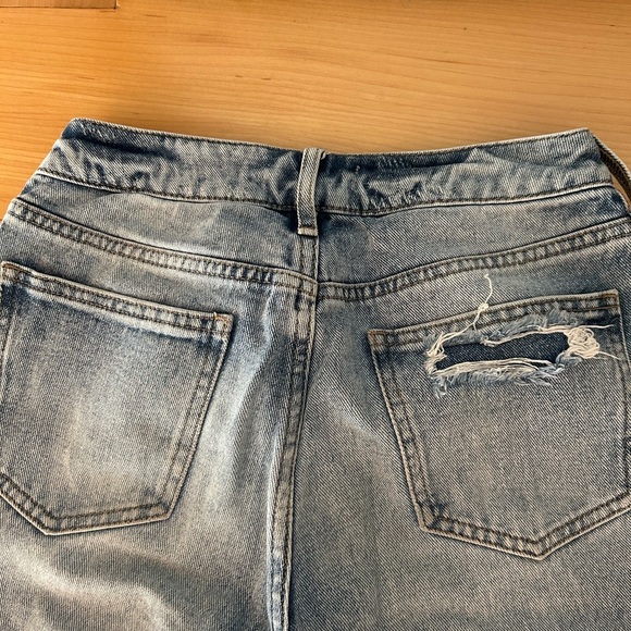 PacSun Ripped Jeans - Picture 3 of 11